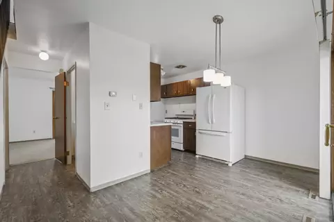 1521 W Edgerton #A, Milwaukee, WI 53221