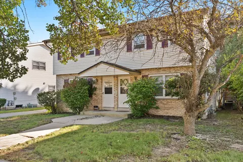 10817 W Wren #10819, Milwaukee, WI 53225