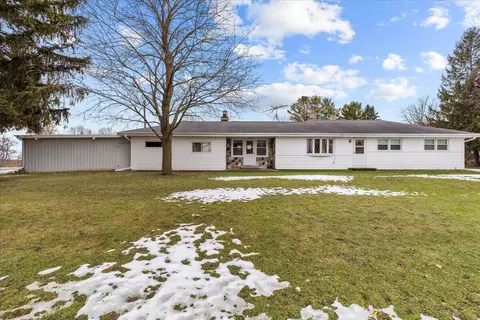 n4071 Hilltop Road, Rubicon, WI 53078