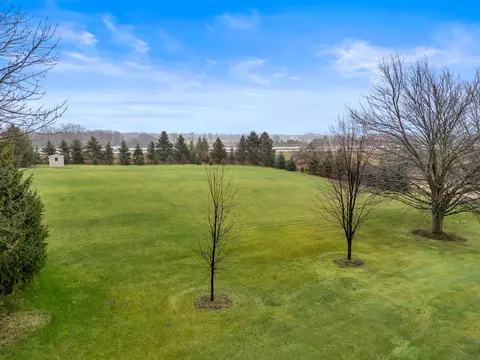 Lt2, Port Washington, WI 53074
