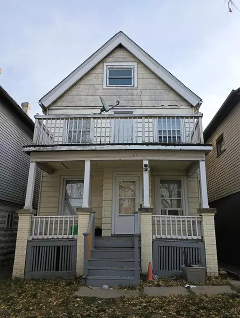 1906 S 10th, Milwaukee, WI 53204