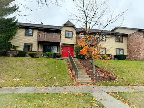 7721 N 60th #102, Milwaukee, WI 53223