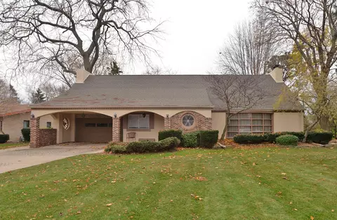 3507 S Elmwood, Elmwood Park, WI 53405