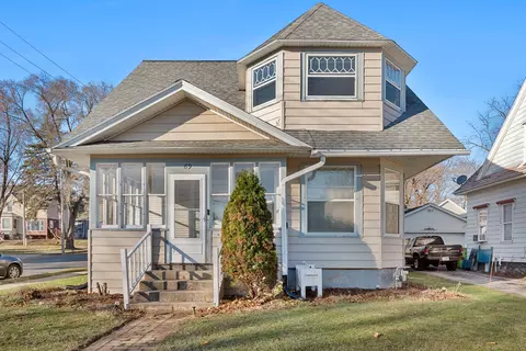 69 Grand, Hartford, WI 53027