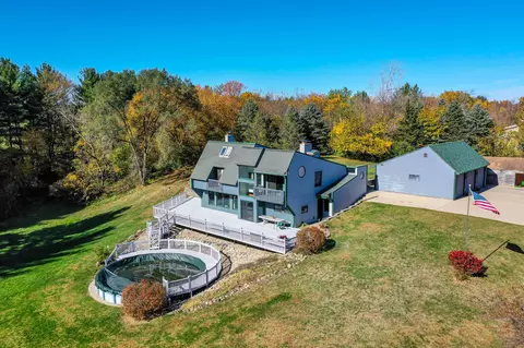 n8989 Scout Road, Troy, WI 53120