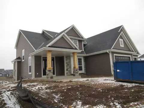 1234 Green Tree, Oconomowoc, WI 53066