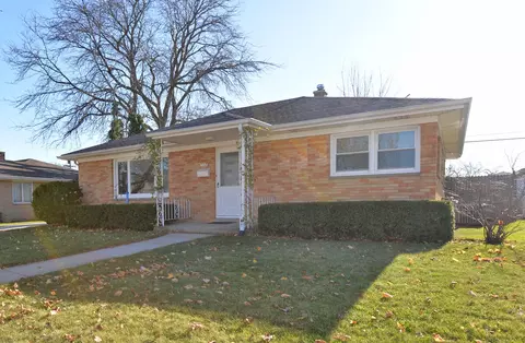 1219 Cedar Crk, Racine, WI 53402
