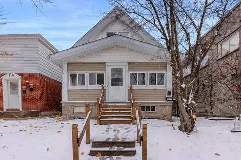 2072 S 78th #2074, West Allis, WI 53219