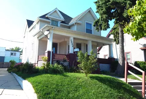 1552 Taylor, Racine, WI 53403