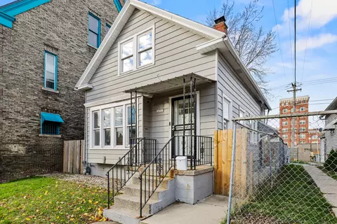 1671 S 6th, Milwaukee, WI 53204