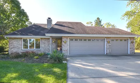 17725 Bolter, Brookfield, WI 53045