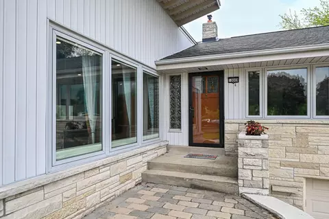 10069 W Grantosa, Milwaukee, WI 53222