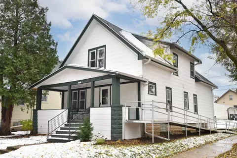 2201 S 70th, West Allis, WI 53219
