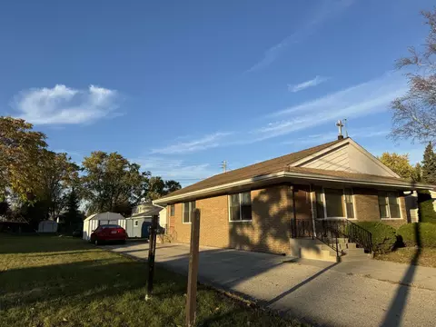 4106 Victory, Racine, WI 53405