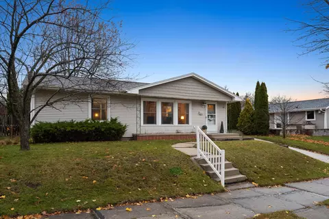 2612 Center, Sheboygan, WI 53081
