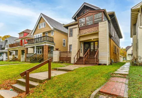 2621 N 48th #2623, Milwaukee, WI 53210