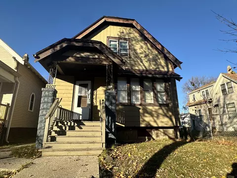 2607 N 24th, Milwaukee, WI 53206