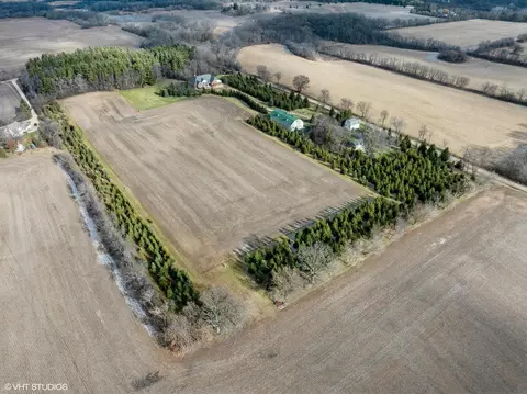 2882 Back, Lyons, WI 53105