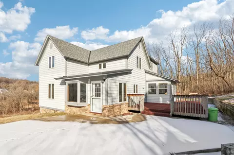 w316s198 S Hwy 83, Delafield, WI 53018