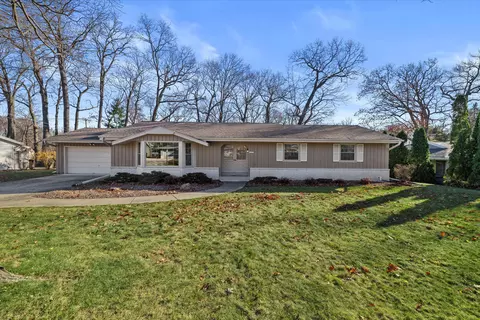 13235 W Old Oak, New Berlin, WI 53151
