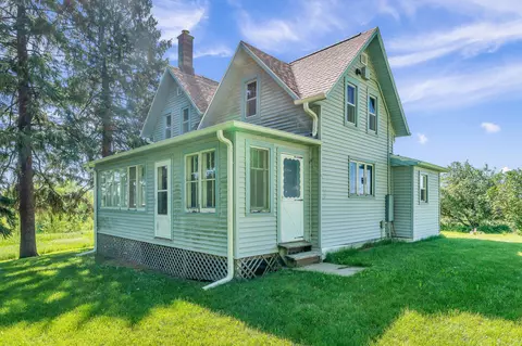 9471 Odessa, Portland, WI 54619