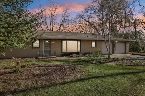 11720 N Vega, Mequon, WI 53097