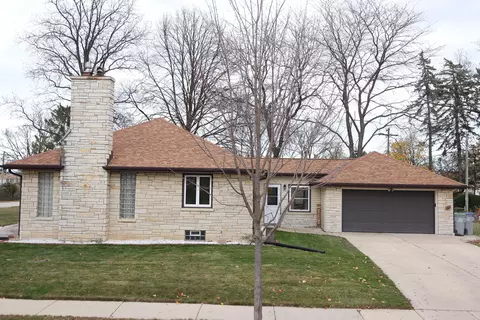 7355 W Howard, Milwaukee, WI 53220