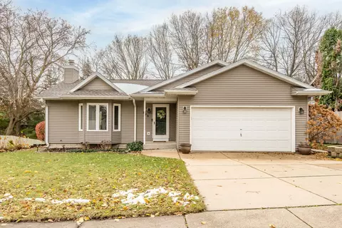 203 Cambridge, Waukesha, WI 53188