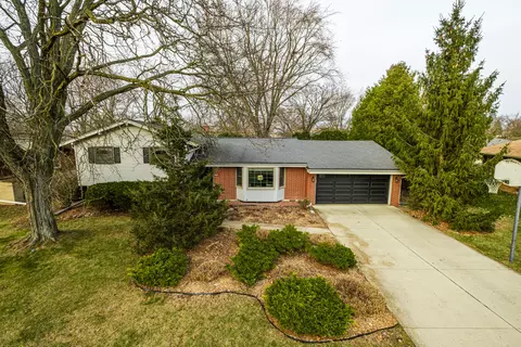 10820 W Courtland, Wauwatosa, WI 53225