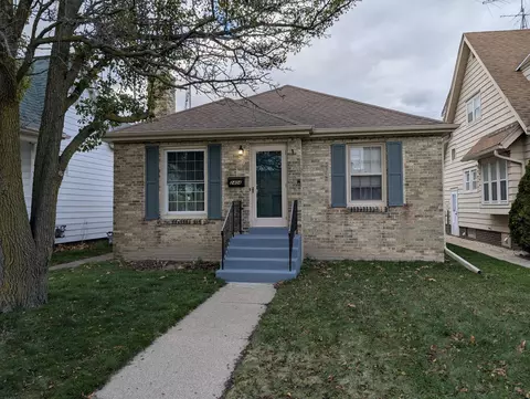 2404 Lasalle, Racine, WI 53402