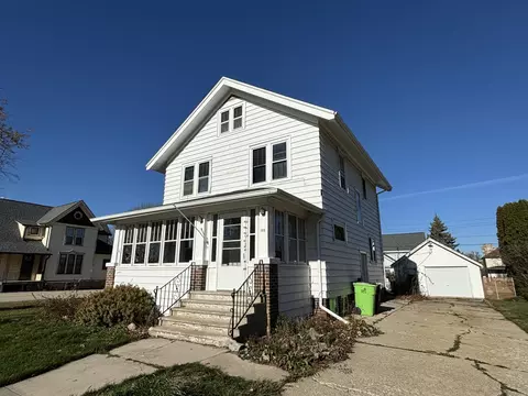 146 E Lincoln, Waupun, WI 53963