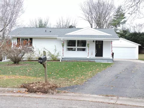 909 Monroe, Stoughton, WI 53589