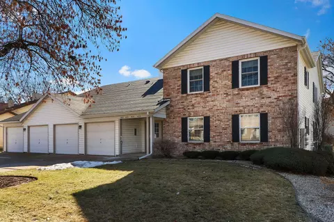 4123 80th #14D, Kenosha, WI 53142