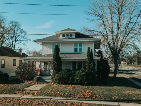 736 N 9th, Manitowoc, WI 54220