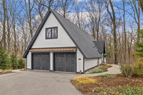 125 Saint Andrews, Fontana, WI 53125