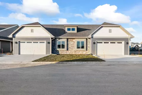 655 Lambert, Slinger, WI 53086