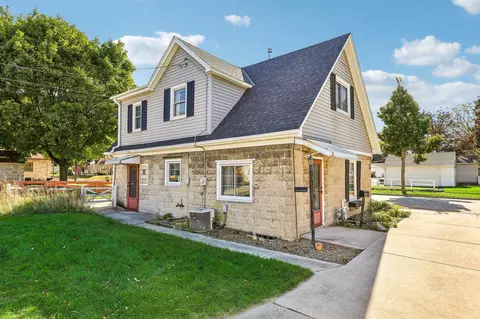7920 W Hayes, West Allis, WI 53219