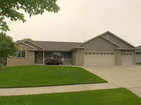 911 Saddlewood, Holmen, WI 54636
