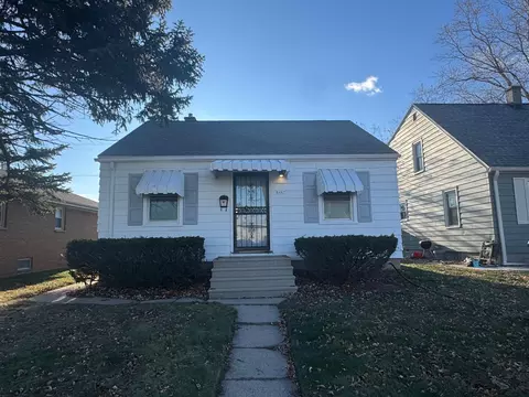 6447 W Leon, Milwaukee, WI 53218