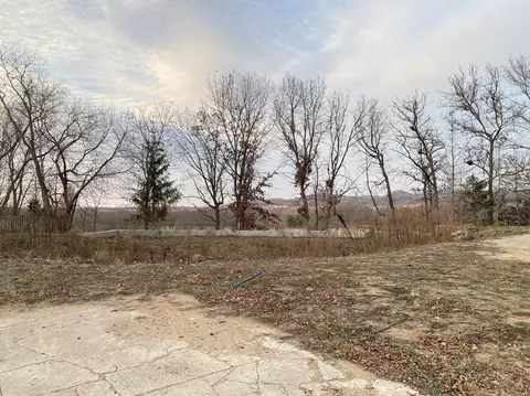 5273 Brackenwood, La Crosse, WI 54601