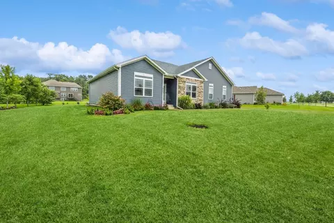 470 Chasefield, Williams Bay, WI 53191