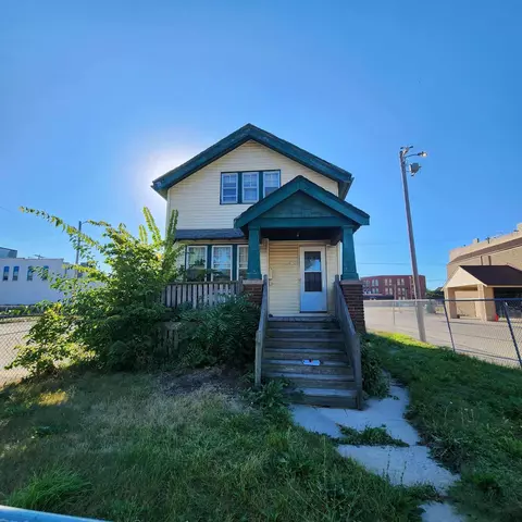 1725 N 12th, Milwaukee, WI 53205