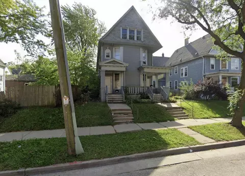 3025 W Clybourn, Milwaukee, WI 53208