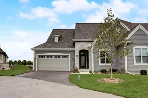 1628 Belmont #30, Oconomowoc, WI 53066