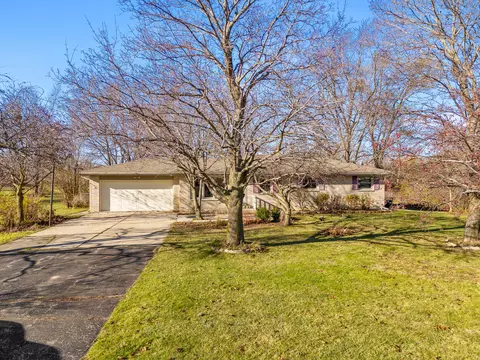 6332 County Road V, Caledonia, WI 53108