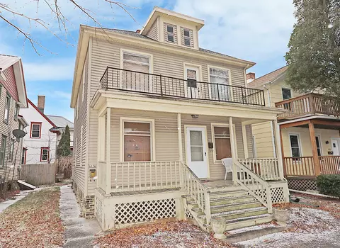 607 Huron #607A, Sheboygan, WI 53081
