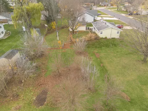 Lt39 Thomas, East Troy, WI 53120