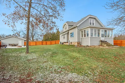 2970 S Sandra, New Berlin, WI 53151
