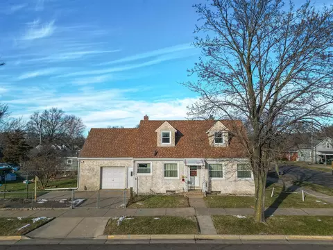 2027 Denton, La Crosse, WI 54601