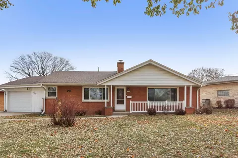 5527 W Jerelyn, Milwaukee, WI 53219